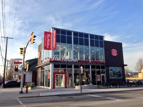 B5UvqoBCQAA9_wg.jpg-large